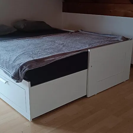 Privater 3-zimmer-gaestebereich Im Haus Mit Separatem Zugang Nahe Langenthal Lejlighed Roggwil (Oberaargau)